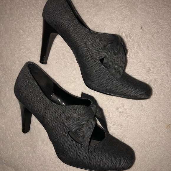 VM heels - Picture 1 of 3